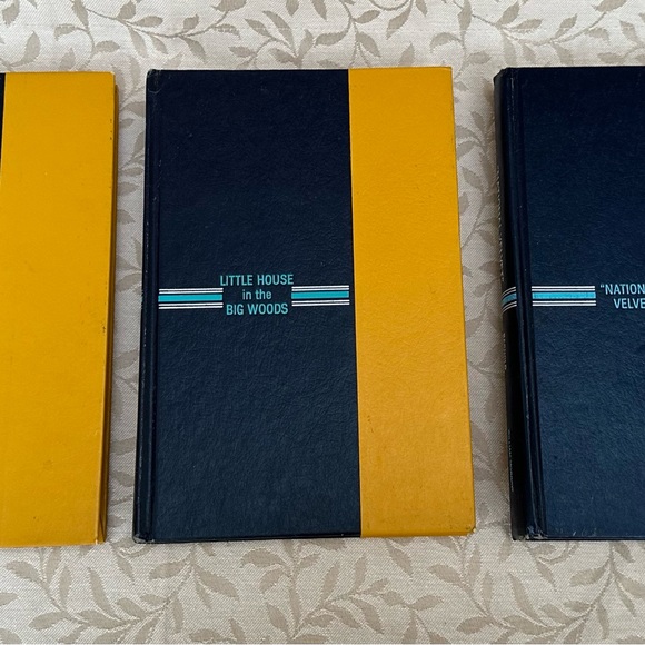 Three Children’s Classics Book set - Picture 9 of 11